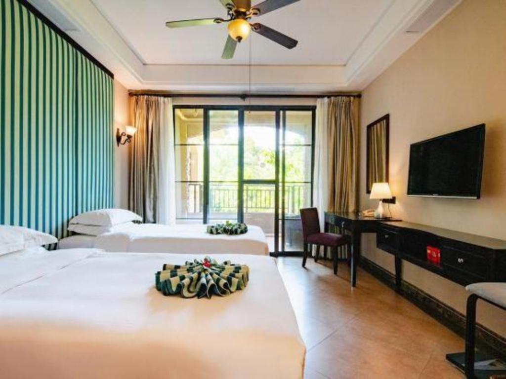 Hainan Yatai Hot Spring Hotel Хайкоу Экстерьер фото
